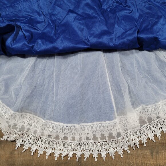 Oktoberfest Dirndl Dress - Picture 4 of 4